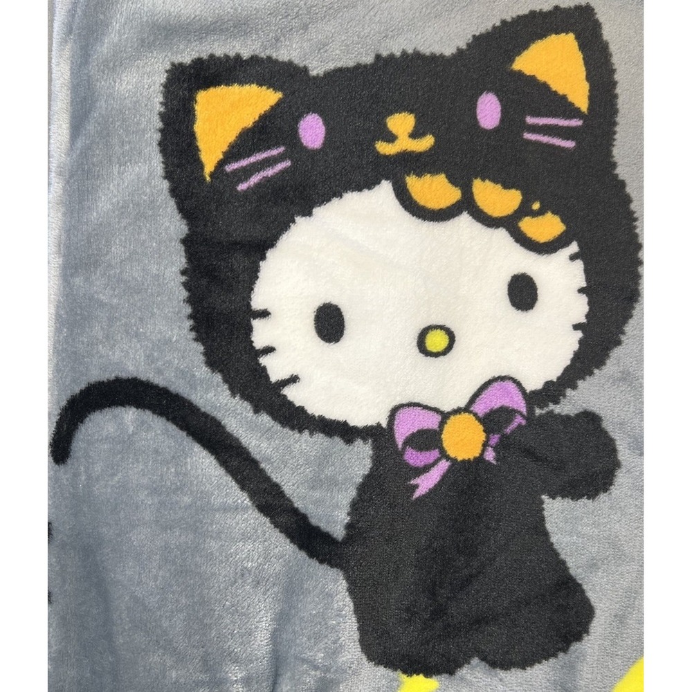 Hello Kitty Sanrio Halloween Black Cat Spider Web Plush Throw Blanket 🐈⬛🎃🕷️